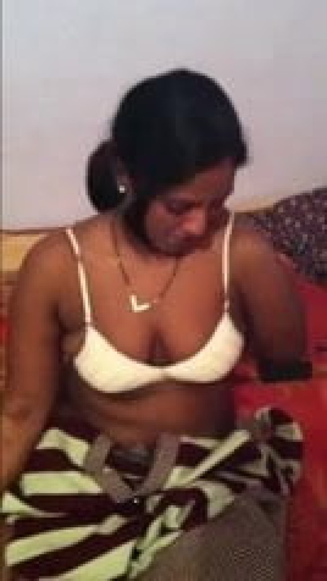 Starr Indian Tits Models Indiantits Shows Amateur Indian Auntie
